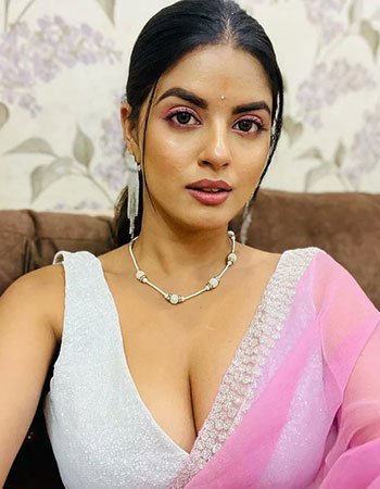 Call Girls service in Hyderabad